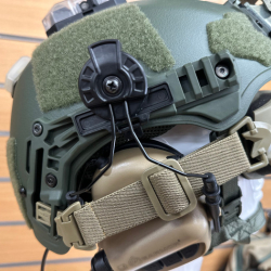 Крепление наушников на шлем Earmor M12
